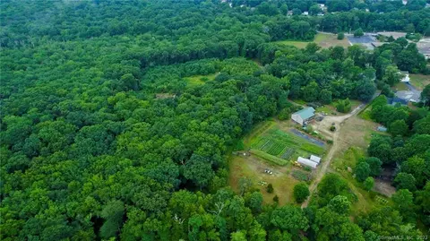 61 Hunters Run, Oakdale, CT 06370