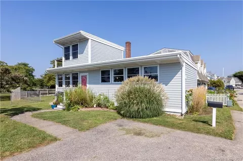 1 Front St, Stonington, CT 06378