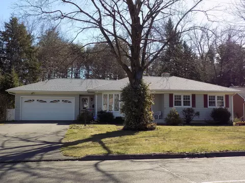 65 Vantana Dr, Bristol, CT 06010