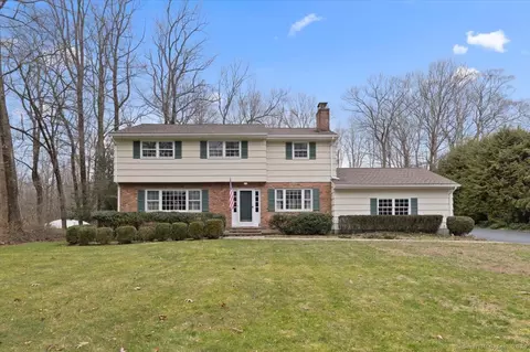 99 West Trl, Stamford, CT 06903