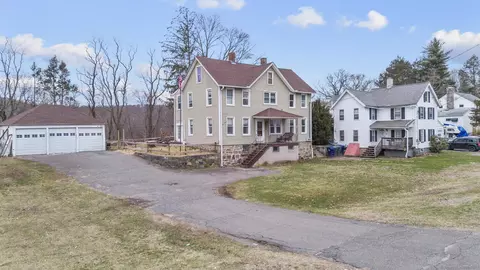 284 S Main St, Seymour, CT 06483