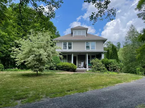 614 Washington Rd, Woodbury, CT 06798