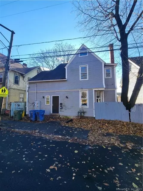 71 Hillside Ave, Waterbury, CT 06710