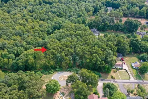 48 Raymond Rd, Glastonbury, CT 06073