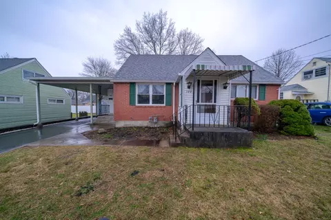 100 Emily Dr, New Britain, CT 06053