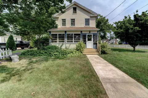 296 Nott St, Wethersfield, CT 06109