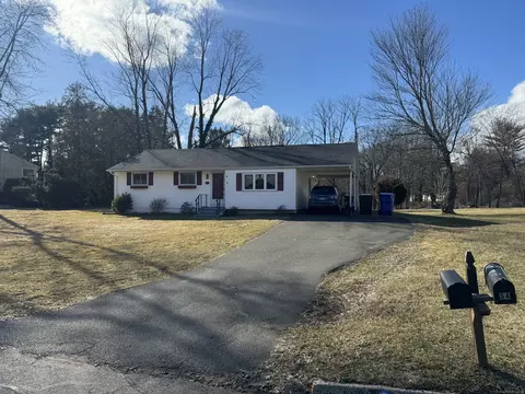 55 Dower Rd, South Windsor, CT 06074