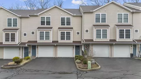 245 E Woodland St #28, Meriden, CT 06451