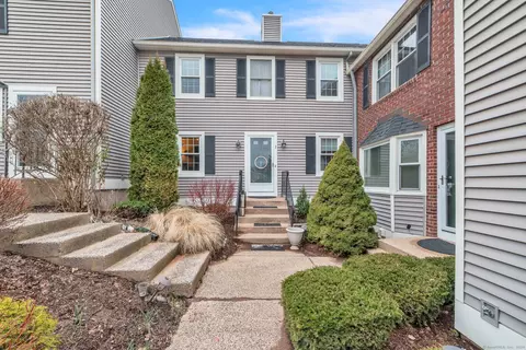 3 Ayreshire Ct #3, Suffield, CT 06078