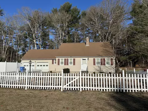 12 Sunset Drive Ext, Brooklyn, CT 06234