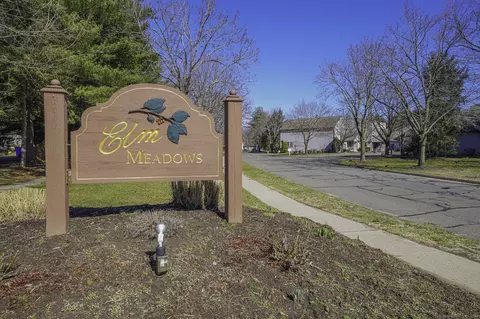 36 Elm Mdws #36, Enfield, CT 06082