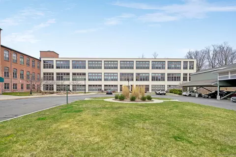 33 Mechanic St #311, Windsor, CT 06095