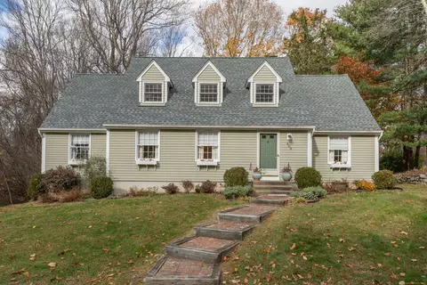 409 Green Hill Rd, Madison, CT 06443