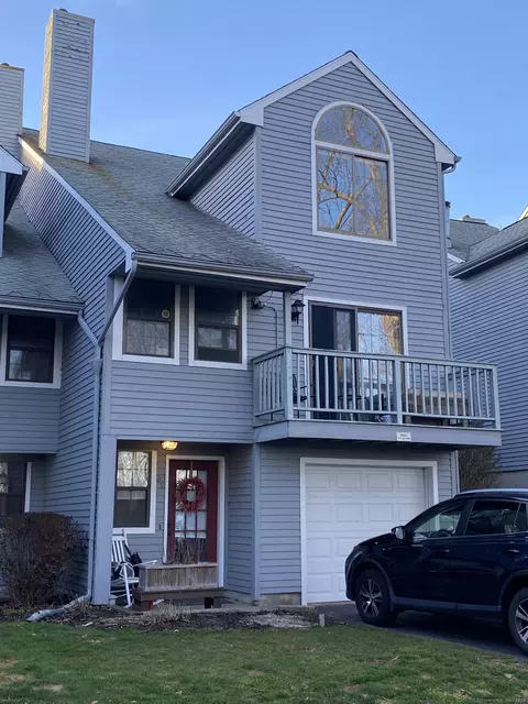 32 Village View Ter #32, Meriden, CT 06451