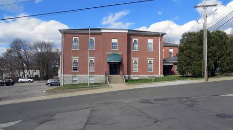91 4th St #5, Ansonia, CT 06401