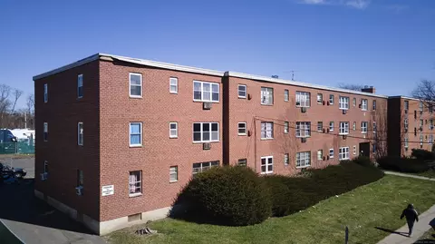 24 Merrill St #A5, Hartford, CT 06106