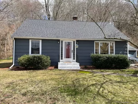 137 Flanders Rd, East Lyme, CT 06357