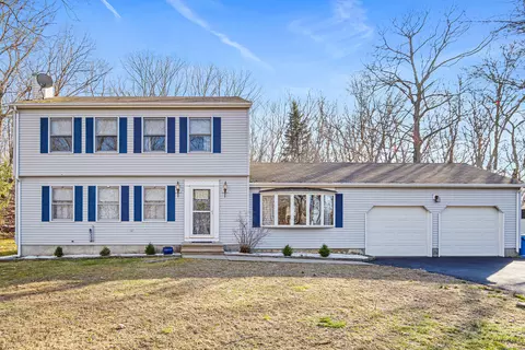 5 Shady Ln, Norwich, CT 06360
