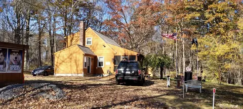 81 Armitage Rd, Ashford, CT 06278