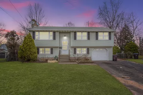 88 Mead St, New Britain, CT 06051