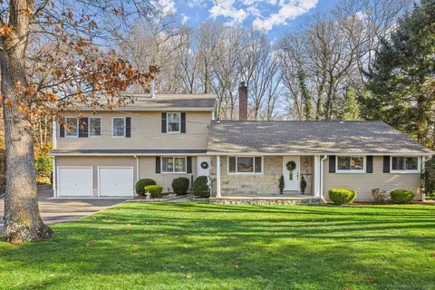 70 Archer Ln, Stamford, CT 06905