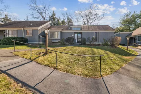 286 Heritage Vlg #B, Southbury, CT 06488