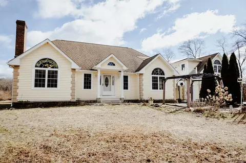 457 Liberty Hwy, Putnam, CT 06260
