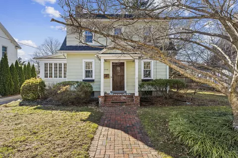 206 Mckinley Avenue Ext, Norwich, CT 06360