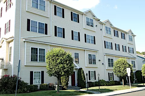 205 Hope St #7, Stamford, CT 06906