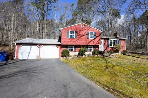 230 Valley Rd, North Branford, CT 06471