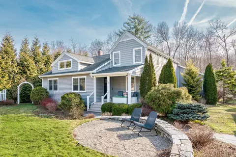 50 Washington Rd, Cromwell, CT 06416