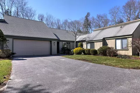 2 Heritage Crst #B, Southbury, CT 06488