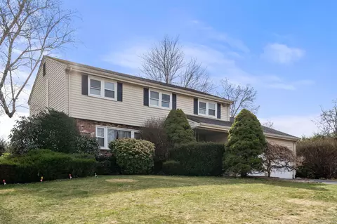 168 Quarry Brook Dr, South Windsor, CT 06074