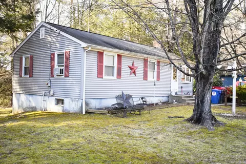 12 Red Cedar Rd, Woodstock, CT 06282
