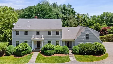 213 White Oak Shade Rd, New Canaan, CT 06840