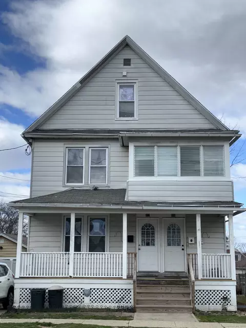 377 Soundview Ave, Stratford, CT 06615