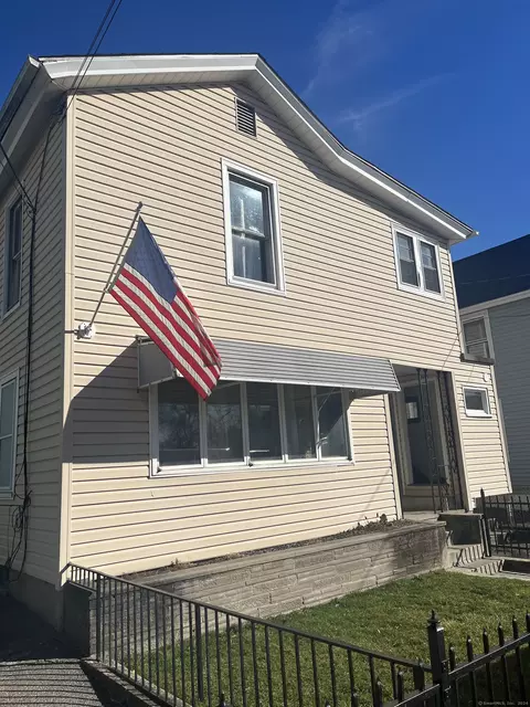 38 Orange St, Waterbury, CT 06704
