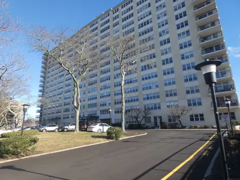 2625 Park Ave #5F, Bridgeport, CT 06604