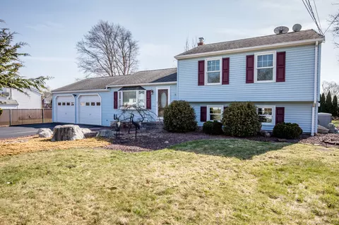 16 Partridge Run, Wallingford, CT 06492
