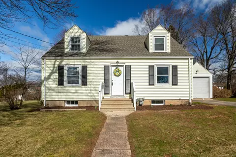 24 Kinnear Ave, Newington, CT 06111