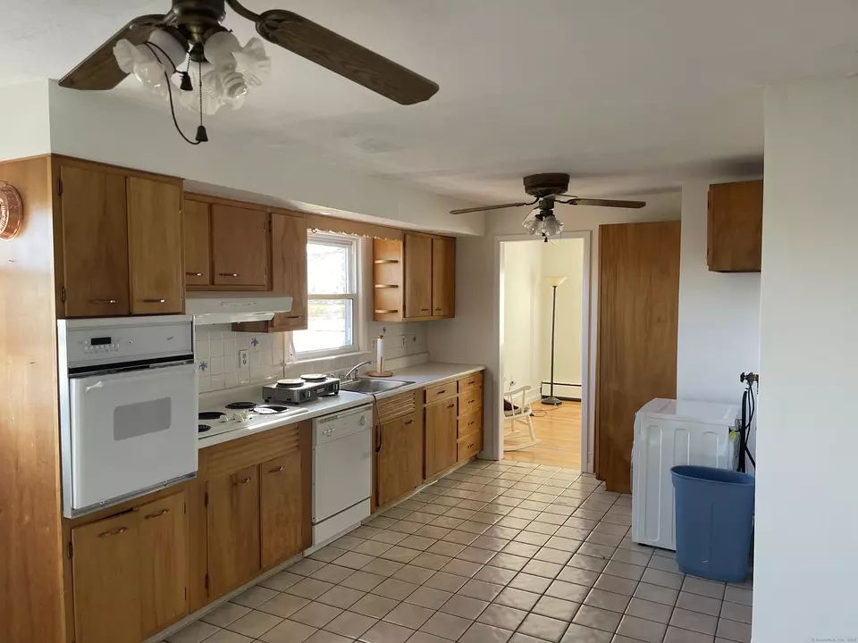 57 Brushy Plain Rd, Branford, CT 06405 9 Photos Movoto