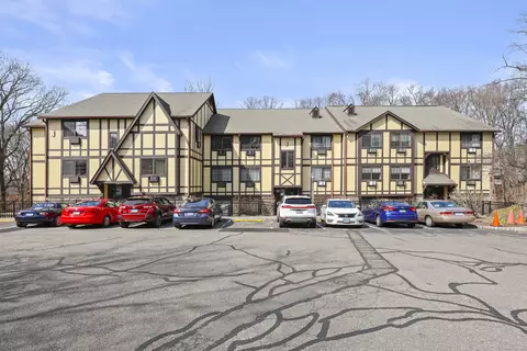 50 Aiken St #353J, Norwalk, CT 06851