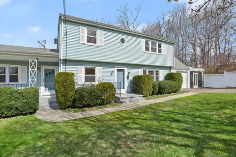 11 Cross Rd, Stamford, CT 06905