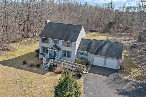 60 Raymond Schoolhouse Rd, Canterbury, CT 06331