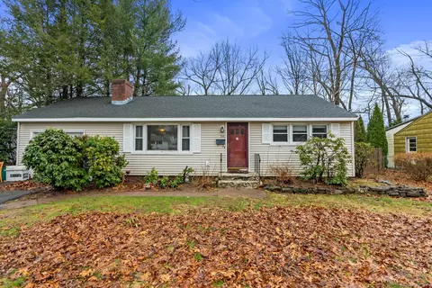 56 Cedar St, Wethersfield, CT 06109