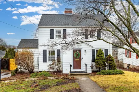 29 Jackson Ave, West Hartford, CT 06110