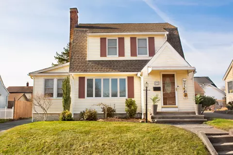 675 Wilcoxson Ave, Stratford, CT 06614