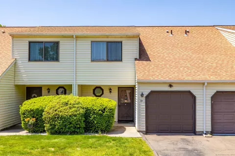 757 Lake Ave #10, Bristol, CT 06010