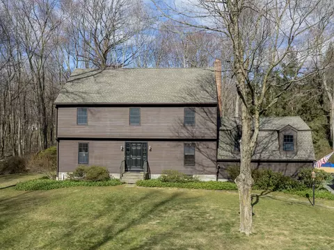 18 Ascot Way, Ridgefield, CT 06877