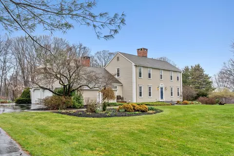 1215 Mapleton Ave, Suffield, CT 06078
